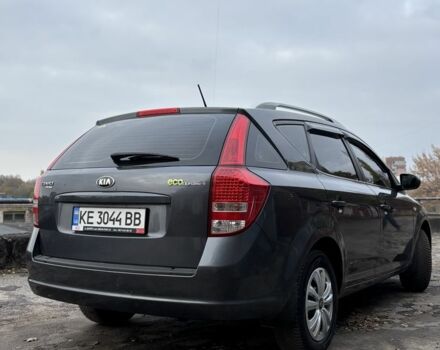 Серый Киа Сид, объемом двигателя 1.4 л и пробегом 151 тыс. км за 6300 $, фото 2 на Automoto.ua