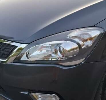 Сірий Кіа Сід, об'ємом двигуна 1.6 л та пробігом 103 тис. км за 7800 $, фото 3 на Automoto.ua