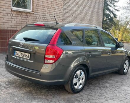 Серый Киа Сид, объемом двигателя 1.6 л и пробегом 239 тыс. км за 7200 $, фото 3 на Automoto.ua