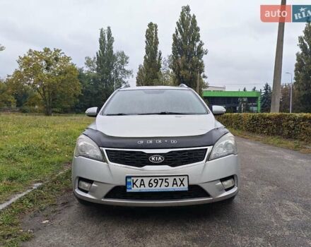Серый Киа Сид, объемом двигателя 1.58 л и пробегом 223 тыс. км за 7500 $, фото 2 на Automoto.ua