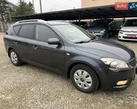 Серый Киа Сид, объемом двигателя 1.4 л и пробегом 250 тыс. км за 4999 $, фото 5 на Automoto.ua