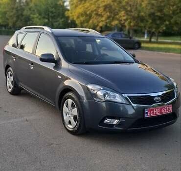 Сірий Кіа Сід, об'ємом двигуна 1.6 л та пробігом 103 тис. км за 7800 $, фото 13 на Automoto.ua