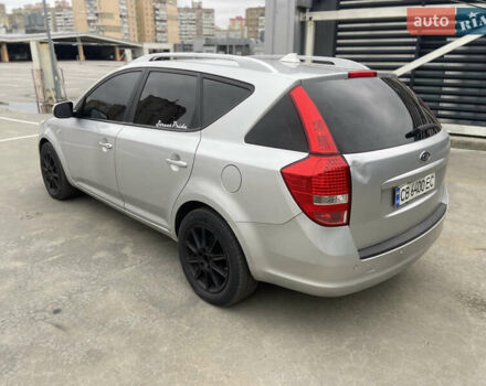 Серый Киа Сид, объемом двигателя 1.58 л и пробегом 263 тыс. км за 5999 $, фото 15 на Automoto.ua