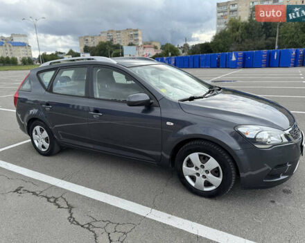 Серый Киа Сид, объемом двигателя 1.4 л и пробегом 210 тыс. км за 5900 $, фото 10 на Automoto.ua
