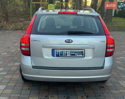 Серый Киа Сид, объемом двигателя 2.02 л и пробегом 297 тыс. км за 3650 $, фото 7 на Automoto.ua