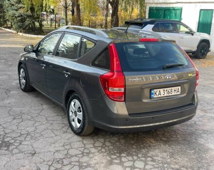 Серый Киа Сид, объемом двигателя 1.6 л и пробегом 239 тыс. км за 7200 $, фото 2 на Automoto.ua