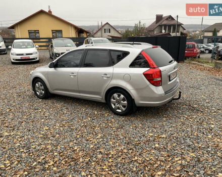 Серый Киа Сид, объемом двигателя 1.58 л и пробегом 204 тыс. км за 6299 $, фото 5 на Automoto.ua