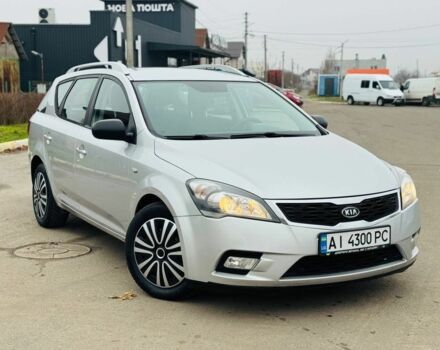 Серый Киа Сид, объемом двигателя 1.4 л и пробегом 157 тыс. км за 5700 $, фото 2 на Automoto.ua