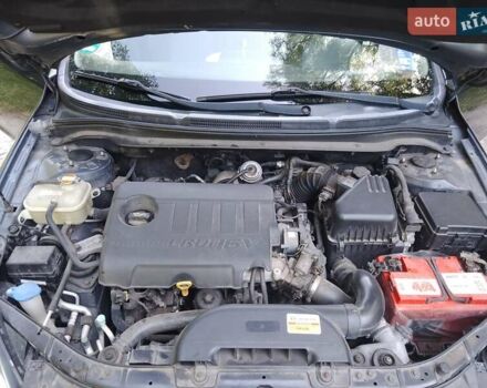 Сірий Кіа Сід, об'ємом двигуна 1.6 л та пробігом 210 тис. км за 6600 $, фото 12 на Automoto.ua