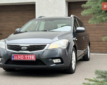 Серый Киа Сид, объемом двигателя 1.6 л и пробегом 263 тыс. км за 6750 $, фото 2 на Automoto.ua