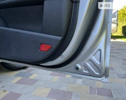 Серый Киа Сид, объемом двигателя 1.59 л и пробегом 198 тыс. км за 6700 $, фото 9 на Automoto.ua