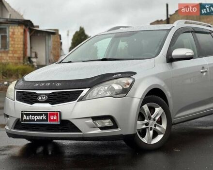 Серый Киа Сид, объемом двигателя 1.6 л и пробегом 224 тыс. км за 7490 $, фото 3 на Automoto.ua