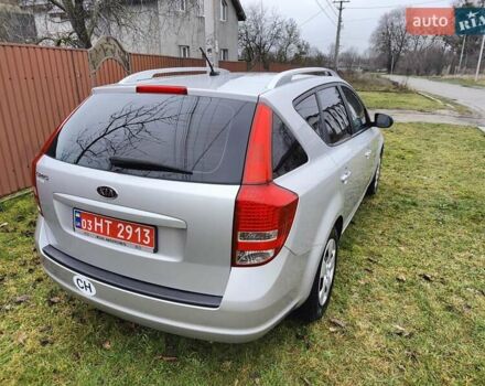 Серый Киа Сид, объемом двигателя 1.4 л и пробегом 211 тыс. км за 6550 $, фото 4 на Automoto.ua