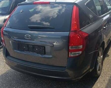 Серый Киа Сид, объемом двигателя 1.59 л и пробегом 210 тыс. км за 6200 $, фото 3 на Automoto.ua