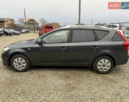 Серый Киа Сид, объемом двигателя 1.4 л и пробегом 250 тыс. км за 4999 $, фото 1 на Automoto.ua