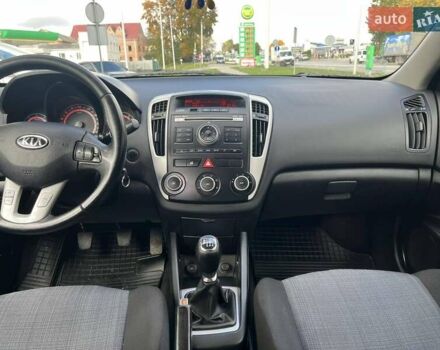 Серый Киа Сид, объемом двигателя 1.6 л и пробегом 261 тыс. км за 6600 $, фото 11 на Automoto.ua