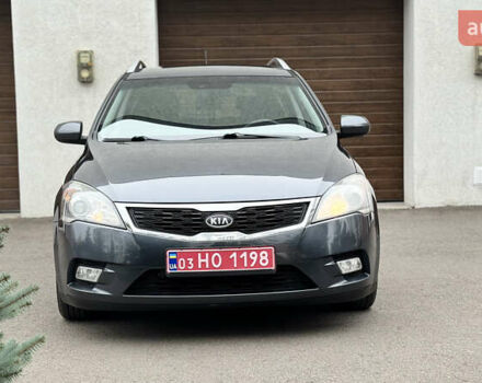 Серый Киа Сид, объемом двигателя 1.6 л и пробегом 263 тыс. км за 6750 $, фото 1 на Automoto.ua