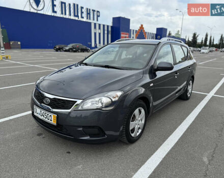 Серый Киа Сид, объемом двигателя 1.4 л и пробегом 210 тыс. км за 5900 $, фото 4 на Automoto.ua