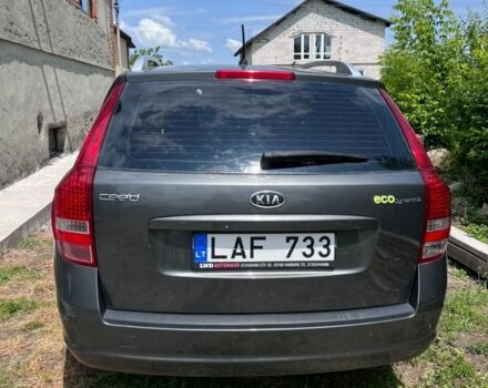 Серый Киа Сид, объемом двигателя 1.6 л и пробегом 263 тыс. км за 3200 $, фото 1 на Automoto.ua