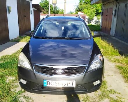 Серый Киа Сид, объемом двигателя 1.6 л и пробегом 246 тыс. км за 6500 $, фото 1 на Automoto.ua