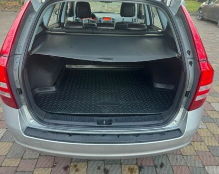 Серый Киа Сид, объемом двигателя 2 л и пробегом 297 тыс. км за 3750 $, фото 11 на Automoto.ua