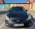 Серый Киа Сид, объемом двигателя 1.6 л и пробегом 225 тыс. км за 8000 $, фото 1 на Automoto.ua