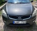 Серый Киа Сид, объемом двигателя 1.6 л и пробегом 263 тыс. км за 3200 $, фото 1 на Automoto.ua