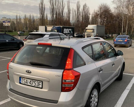 Серый Киа Сид, объемом двигателя 2.02 л и пробегом 297 тыс. км за 3650 $, фото 3 на Automoto.ua