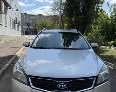 Серый Киа Сид, объемом двигателя 1.6 л и пробегом 252 тыс. км за 6599 $, фото 1 на Automoto.ua