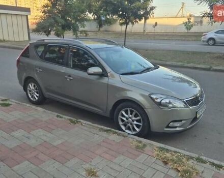 Киа Сид 2010 в Одессе на Automoto.ua Серый Киа Сид, объемом двигателя 1.6 л и пробегом 268 тыс. км за 7500 $, фото 3 на Automoto.ua