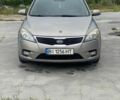 Сірий Кіа Сід, об'ємом двигуна 1.6 л та пробігом 300 тис. км за 6800 $, фото 1 на Automoto.ua