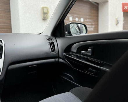 Серый Киа Сид, объемом двигателя 1.6 л и пробегом 263 тыс. км за 6750 $, фото 30 на Automoto.ua