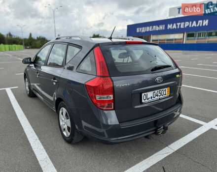 Серый Киа Сид, объемом двигателя 1.4 л и пробегом 210 тыс. км за 5900 $, фото 18 на Automoto.ua