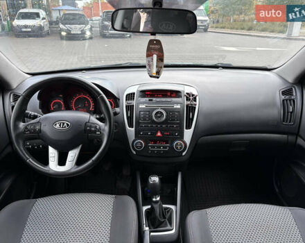 Кіа Сід 2011 у Києві на Automoto.ua Сірий Кіа Сід, об'ємом двигуна 1.58 л та пробігом 205 тис. км за 6500 $, фото 7 на Automoto.ua
