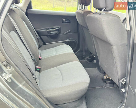 Серый Киа Сид, объемом двигателя 1.59 л и пробегом 187 тыс. км за 6700 $, фото 39 на Automoto.ua