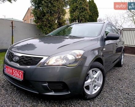 Серый Киа Сид, объемом двигателя 1.4 л и пробегом 187 тыс. км за 5999 $, фото 3 на Automoto.ua