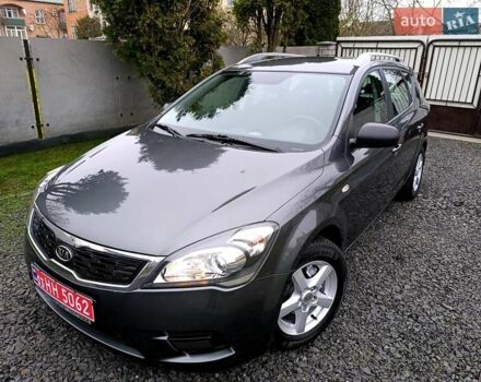 Серый Киа Сид, объемом двигателя 1.4 л и пробегом 187 тыс. км за 5999 $, фото 41 на Automoto.ua