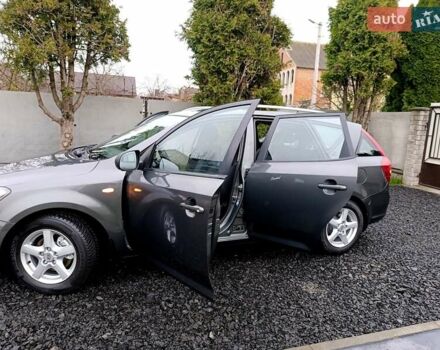 Серый Киа Сид, объемом двигателя 1.4 л и пробегом 187 тыс. км за 6200 $, фото 19 на Automoto.ua