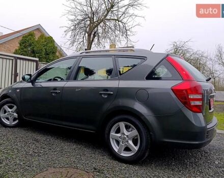 Серый Киа Сид, объемом двигателя 1.4 л и пробегом 187 тыс. км за 5999 $, фото 46 на Automoto.ua