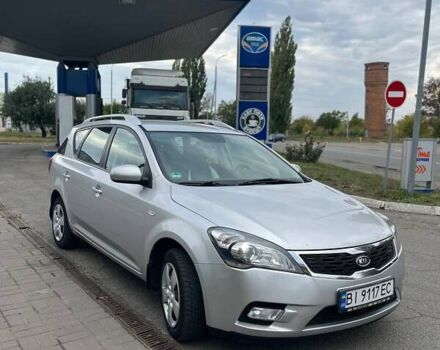 Серый Киа Сид, объемом двигателя 1.4 л и пробегом 220 тыс. км за 6999 $, фото 7 на Automoto.ua