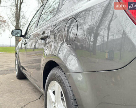 Серый Киа Сид, объемом двигателя 1.59 л и пробегом 187 тыс. км за 6700 $, фото 26 на Automoto.ua