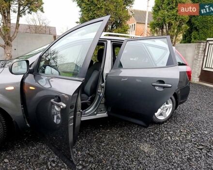 Серый Киа Сид, объемом двигателя 1.4 л и пробегом 187 тыс. км за 6200 $, фото 2 на Automoto.ua