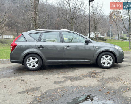 Серый Киа Сид, объемом двигателя 1.59 л и пробегом 187 тыс. км за 6700 $, фото 16 на Automoto.ua