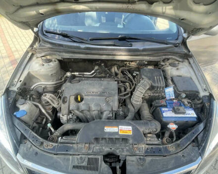 Серый Киа Сид, объемом двигателя 1.4 л и пробегом 213 тыс. км за 5000 $, фото 10 на Automoto.ua