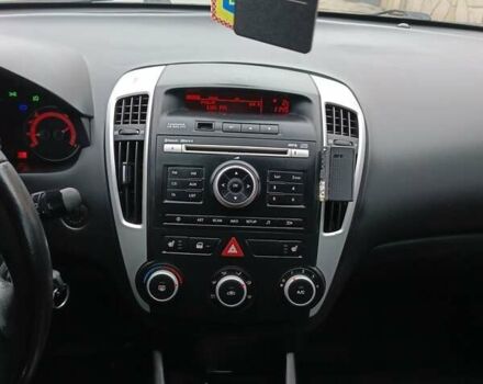 Серый Киа Сид, объемом двигателя 1.6 л и пробегом 259 тыс. км за 6189 $, фото 12 на Automoto.ua