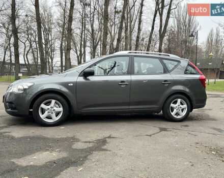 Серый Киа Сид, объемом двигателя 1.59 л и пробегом 187 тыс. км за 6700 $, фото 11 на Automoto.ua