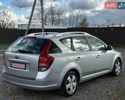 Кіа Сід 2011 у Вінниці на Automoto.ua Сірий Кіа Сід, об'ємом двигуна 1.6 л та пробігом 237 тис. км за 6800 $, фото 12 на Automoto.ua
