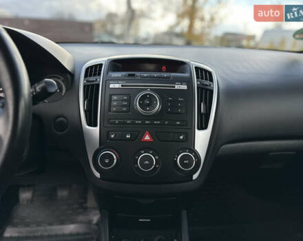 Кіа Сід 2011 у Вінниці на Automoto.ua Сірий Кіа Сід, об'ємом двигуна 1.6 л та пробігом 237 тис. км за 6800 $, фото 28 на Automoto.ua