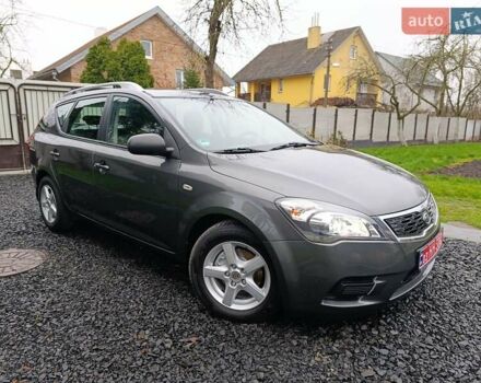 Серый Киа Сид, объемом двигателя 1.4 л и пробегом 187 тыс. км за 6500 $, фото 31 на Automoto.ua