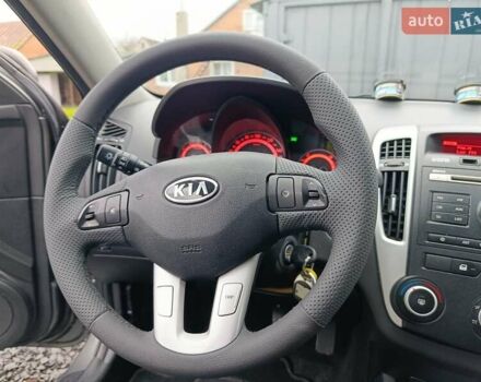 Серый Киа Сид, объемом двигателя 1.4 л и пробегом 187 тыс. км за 6500 $, фото 26 на Automoto.ua